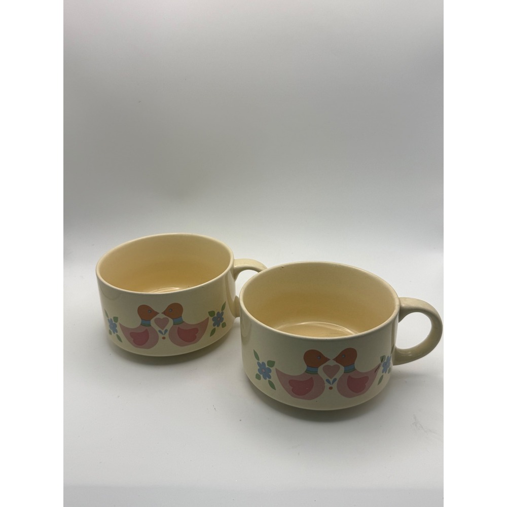 Pennsylvania Dutch Vintage Soup Mugs Folk Art Kissing Birds 12oz Set of 2